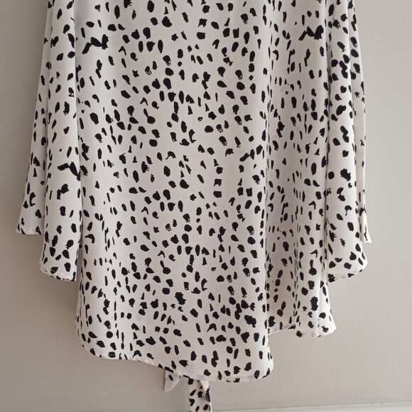Animal Print Black & White Short Sleeve Blouse Size XXL 100% Polyester - Picture 8 of 11